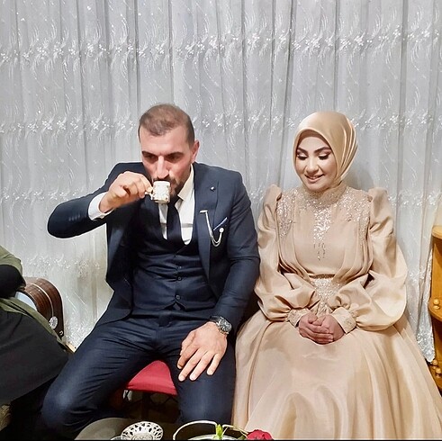 Abiye tesettür