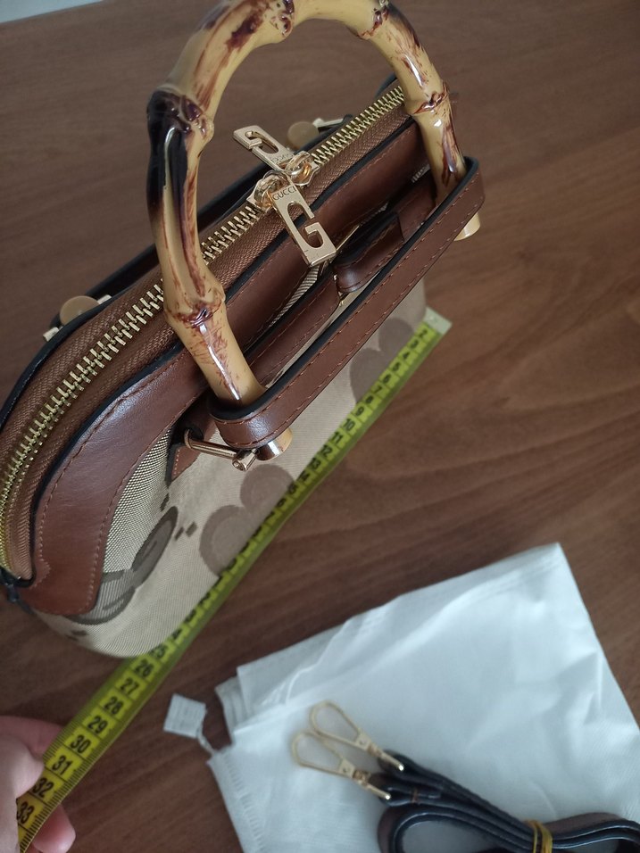 Kahverengi ahsap askılı gucci çanta - Görsel 5