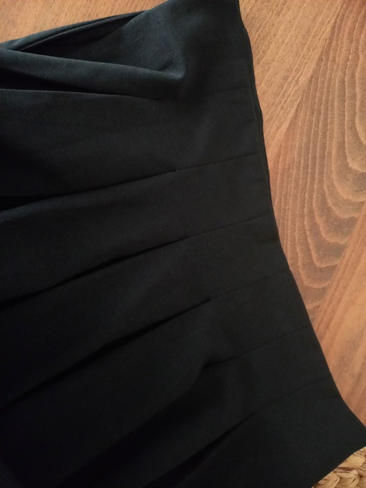 Siyah Pileli Mini Etek - Görsel 4