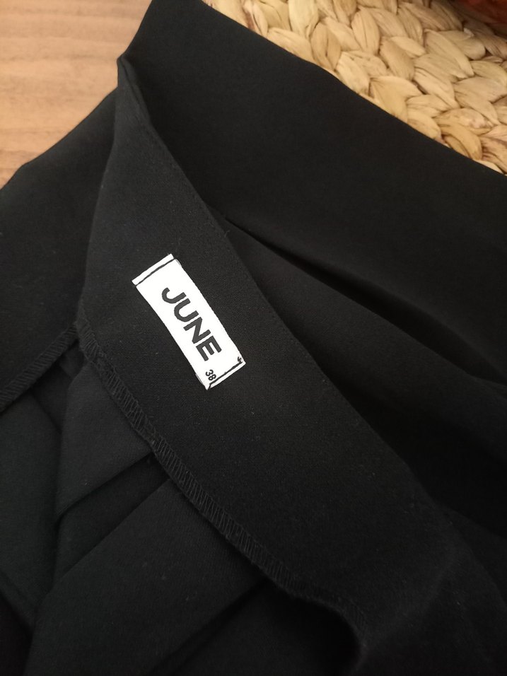 Siyah Pileli Mini Etek - Görsel 2