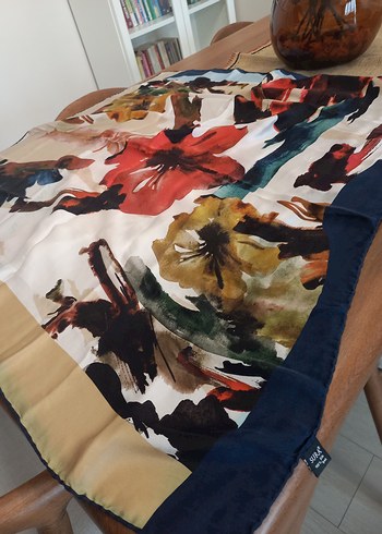 Sura ipek eşarp - Görsel 2