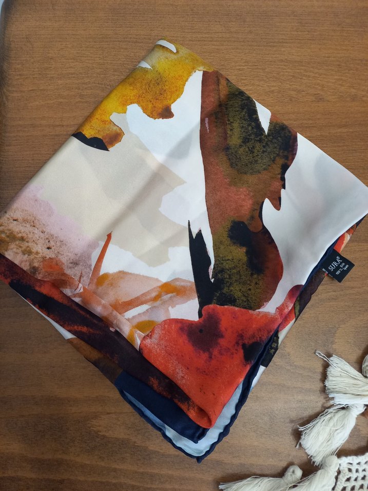 Sura ipek eşarp - Görsel 5