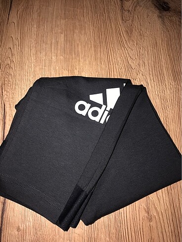 Orjinal adidas