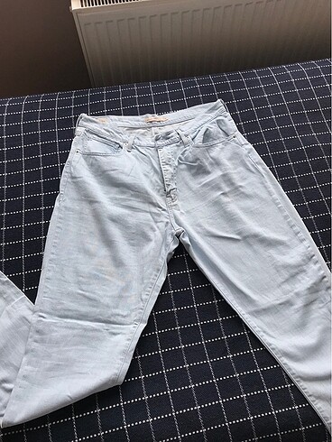 Levis kot pantolon