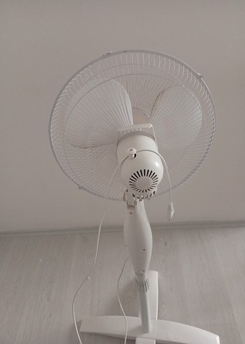 Dijitsu marka beyaz Ayaklı Vantilatör - Görsel 3
