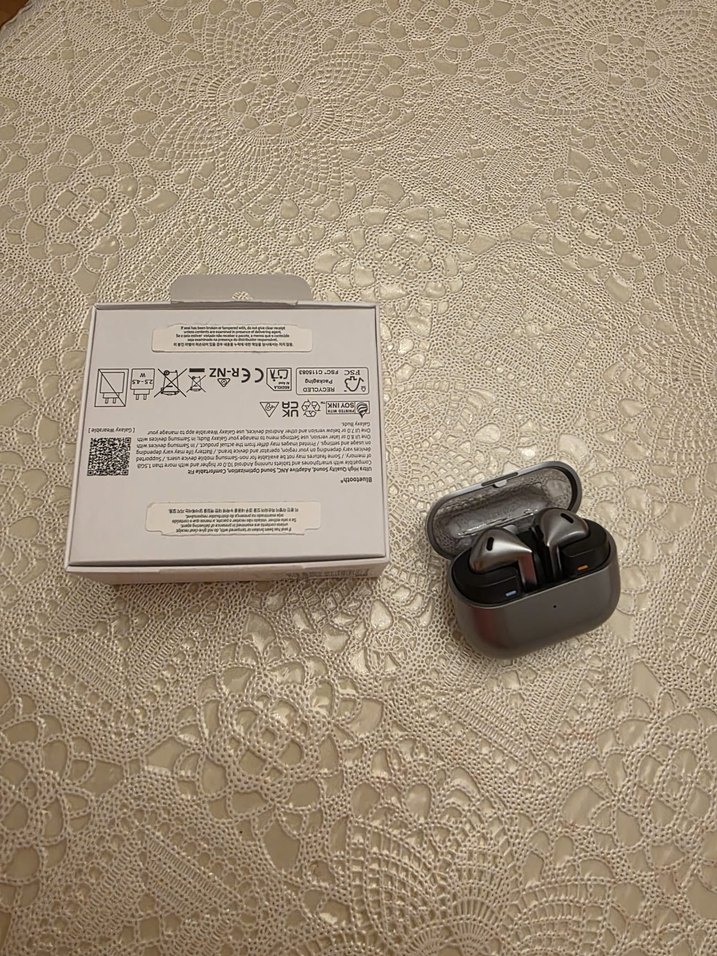 Samsung Galaxy Buds 3 Silver Kablosuz Kulaklık - Görsel 4