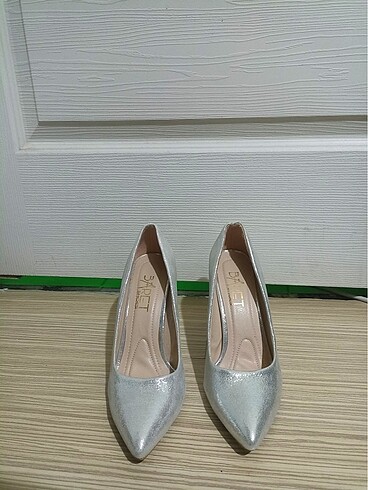 40 Beden Stiletto