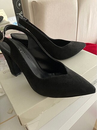 Y-London Süet siyah topuklu ayakkabı