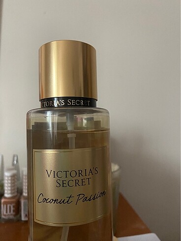 Victoria s Secret vs coconut passion