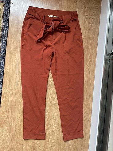 Xs/34 beden bel bağlamalı kiremit rengi yüksek bel kumaş pantolo