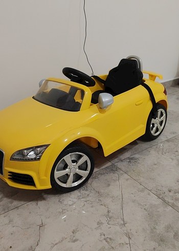 Diğer Sarı Parlak Elektrikli Audi TT RS Plus Çocuk Arabası