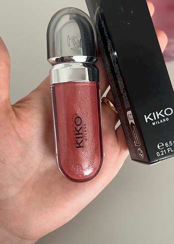 Victoria s Secret Kiko gloss 17 no Victoria's Secret Romantic