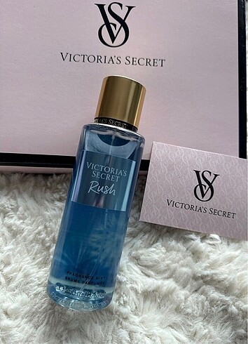 victoria secret rush vücut spreyi