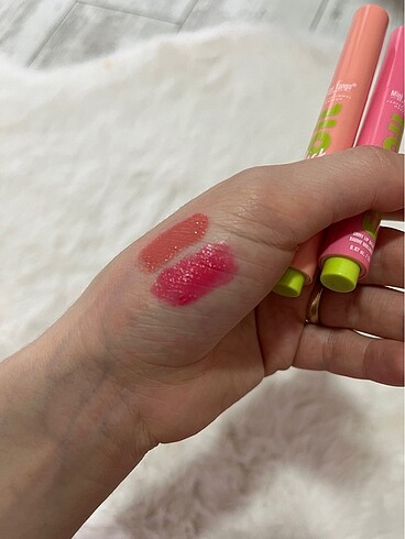 NYX fat oil slick click lipbalm