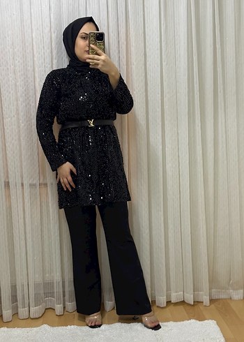 Zara Siyah Parlak Kemerli Tunik