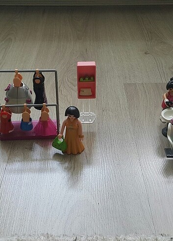 PLAYMOBİL KUAFÖR VE MAĞAZA SETI