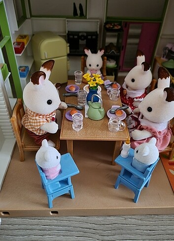 Beden BÜYÜK SYLVANİAN FAMİLİES/PLAYMOBİL SETİ