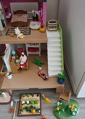  Beden Renk BÜYÜK SYLVANİAN FAMİLİES/PLAYMOBİL SETİ