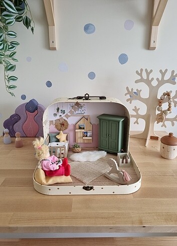 WALDORF EVİ VE BEBEK SETİ