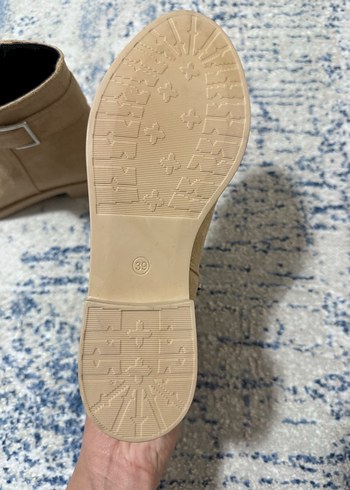 Sıfır Bej Süet Tokalı Kadın Bot - Görsel 2