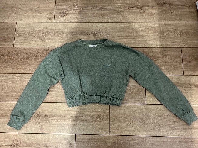 pull and bear crop sweatshirt