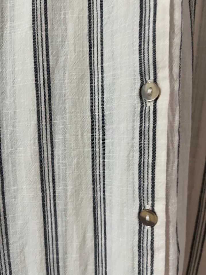 Düğmeli Uzun Kollu Çizgili Kadın Keten Gömlek - Görsel 4