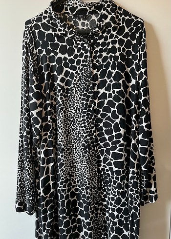 Yılan Desenli Siyah  Tunik - Görsel 3