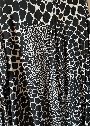 Yılan Desenli Siyah  Tunik - Görsel 4