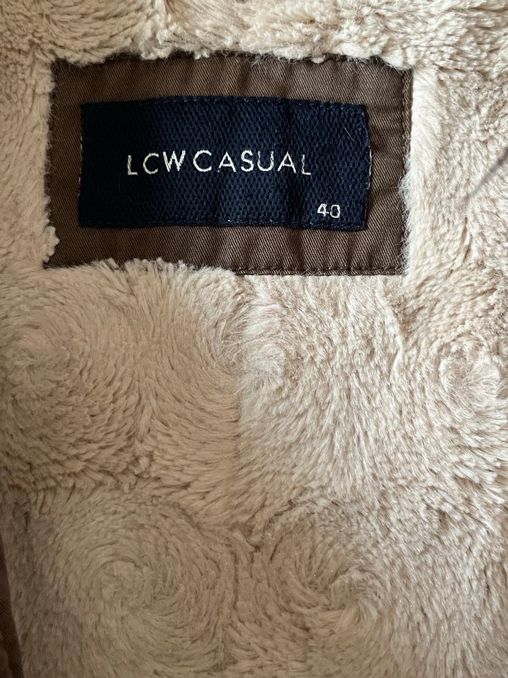 Kürklü Kapüşonlu haki Kadın Mont - Görsel 5