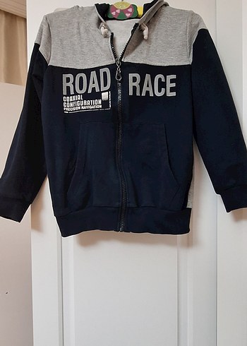 Kapüşonlu Fermuarlı Erkek Çocuk Sweatshirt