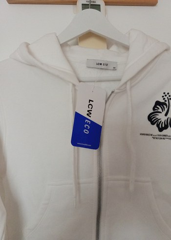 LC Waikiki  Kapüşonlu Fermuarlı Mini Sweatshirt - Görsel 2
