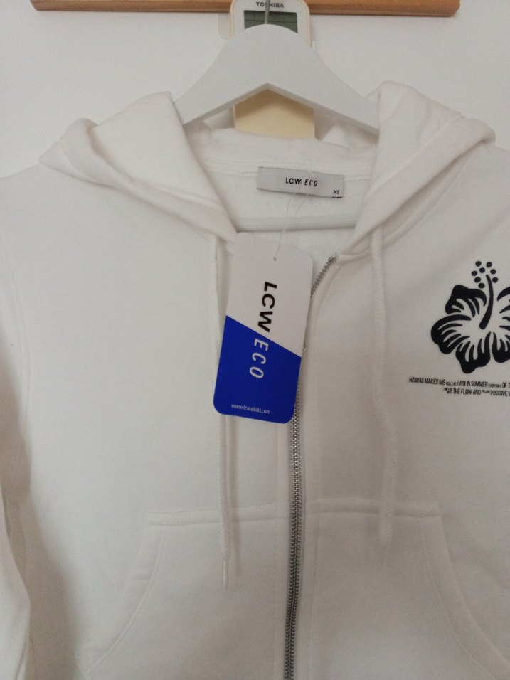 LC Waikiki  Kapüşonlu Fermuarlı Mini Sweatshirt - Görsel 2