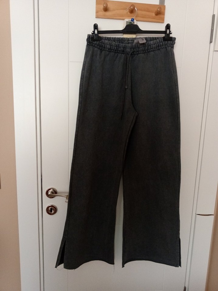 trendyol bayan yırtmaçlı eşofman - Görsel 3