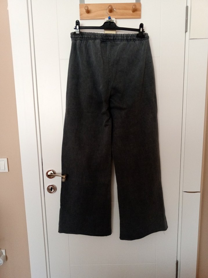 trendyol bayan yırtmaçlı eşofman - Görsel 4