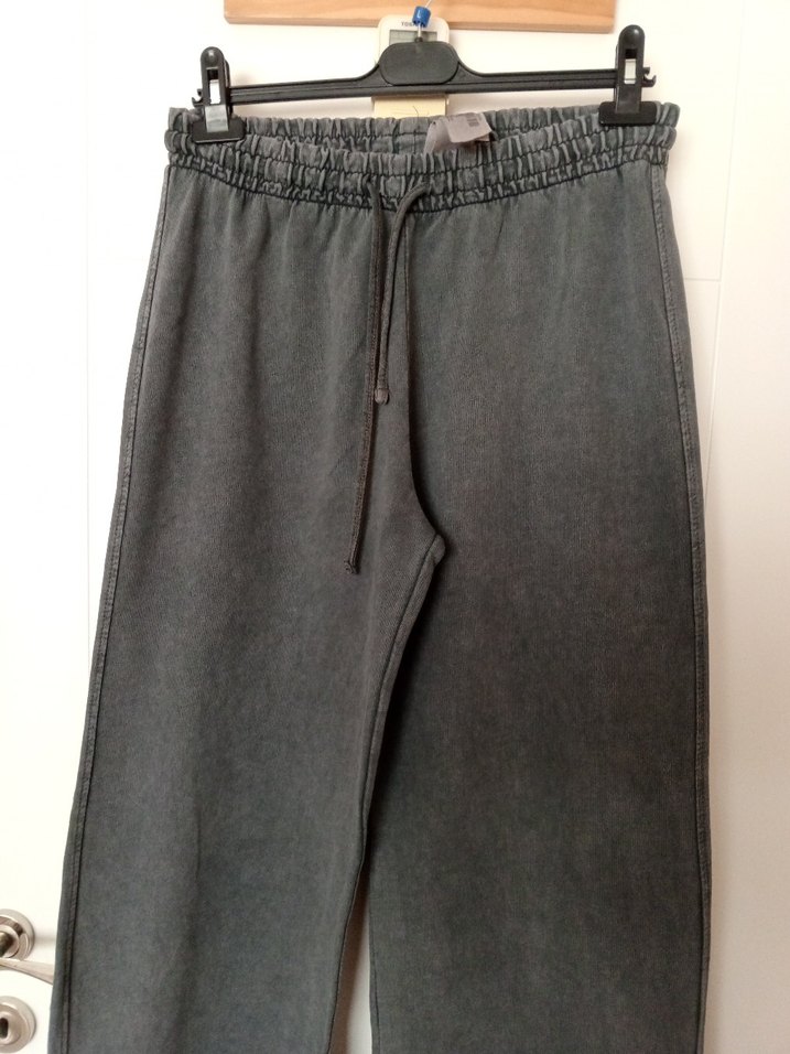 trendyol bayan yırtmaçlı eşofman - Görsel 2