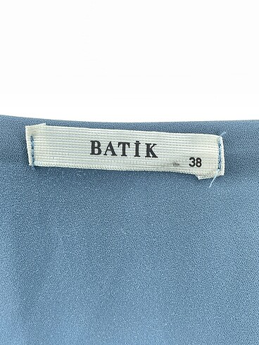 38 Beden mavi Renk Batik Kısa Elbise %70 İndirimli.