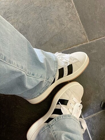 Adidas campus