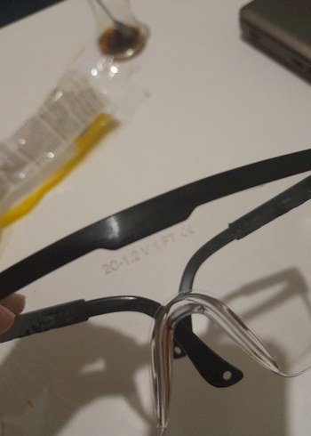 Şeffaf Minimalist Yüzücü Gözlüğü - Görsel 2