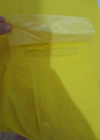 Erkek Sarı Kapüşonlu Yağmurluk - Görsel 3