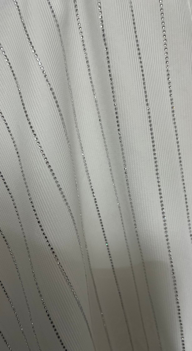 Beyaz Çizgili Kısa Kollu Triko Bluz - Görsel 2