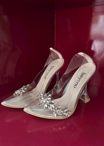 Beyaz Taşlı Şeffaf Stiletto Kadın Abiye Ayakkabı
