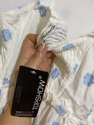 Topshop Mavi çiçekli beyaz elbise