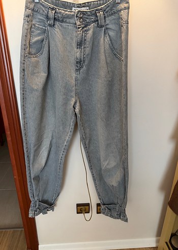 Zara Kadin Acik Mavi Rahat Kesim Denim Pantolon