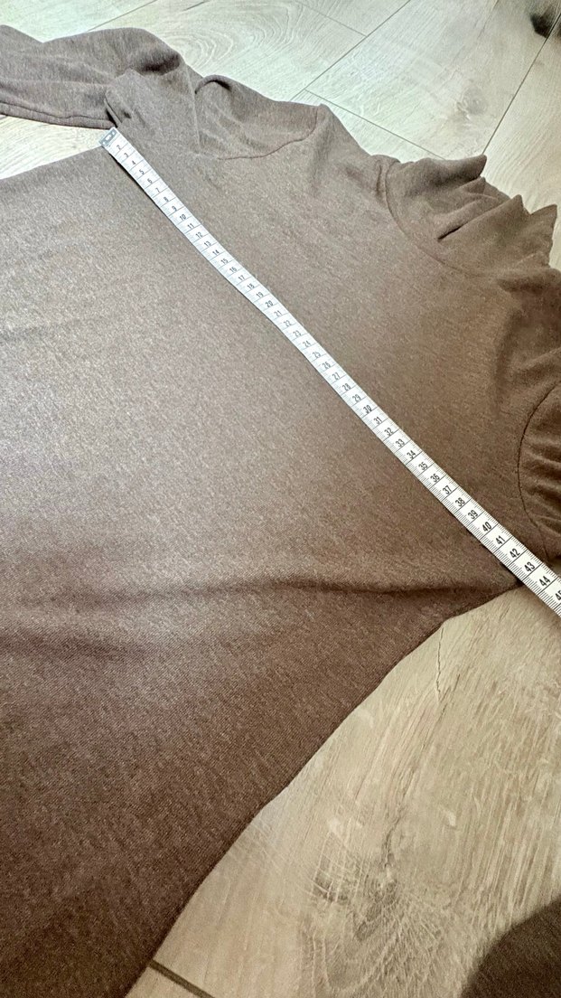 Bej Yüksek Yakalı Kadın Triko - Görsel 2