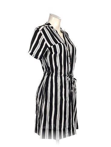 Vintage Love PreLoved Kısa Elbise %70 İndirimli.