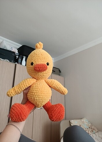 Amigurumi peluş oyuncak ördek