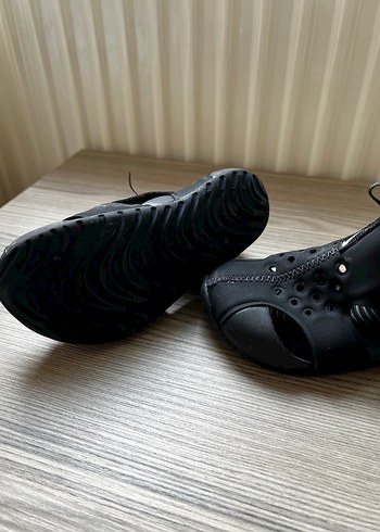 27 Beden siyah Renk Nike Siyah Erkek Çocuk Sandalet