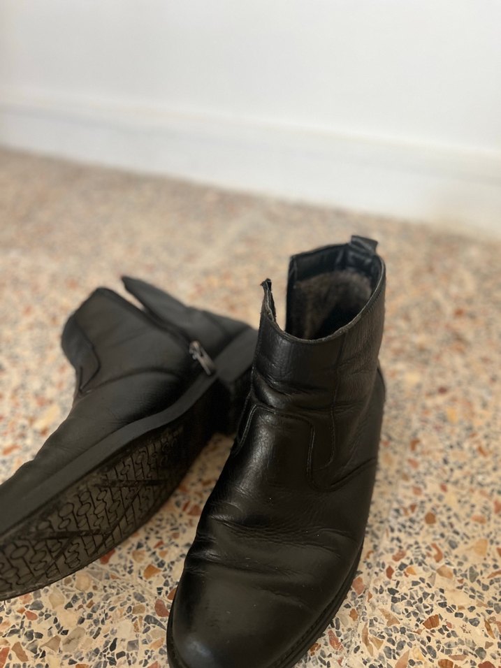 Kemer Detaylı Siyah Deri Erkek Bot - Görsel 2