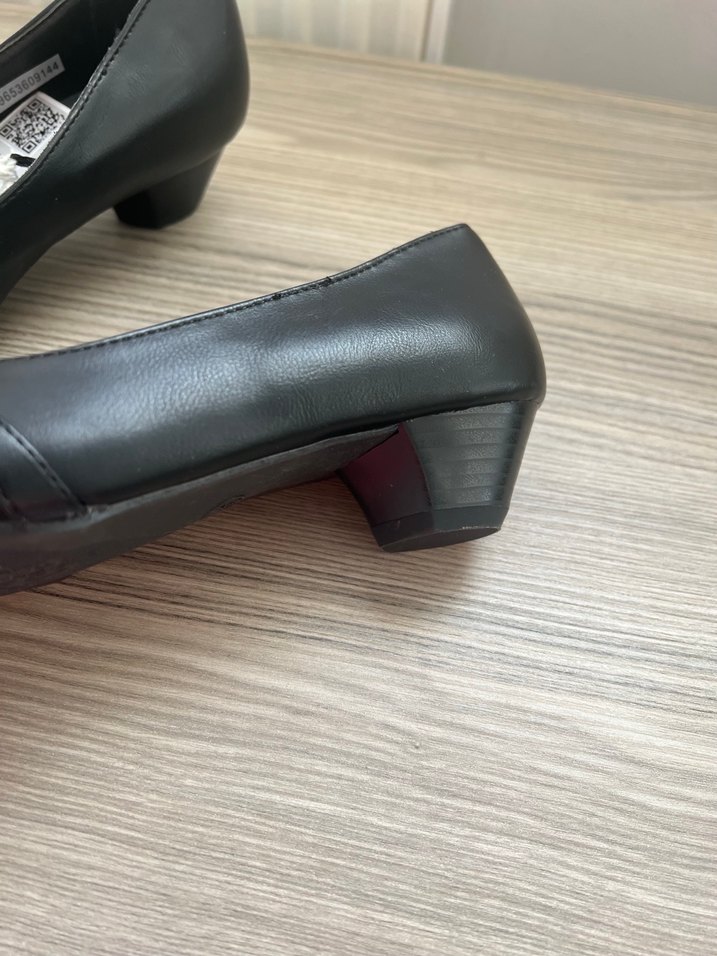 Tokalı Siyah Deri Kadın Topuklu Ayakkabı - Görsel 3