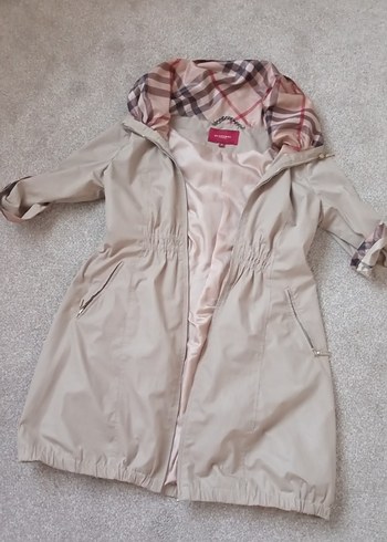 Burberry Bej Fermuarli Yagmurluk